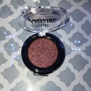 Metalic eyeshadow